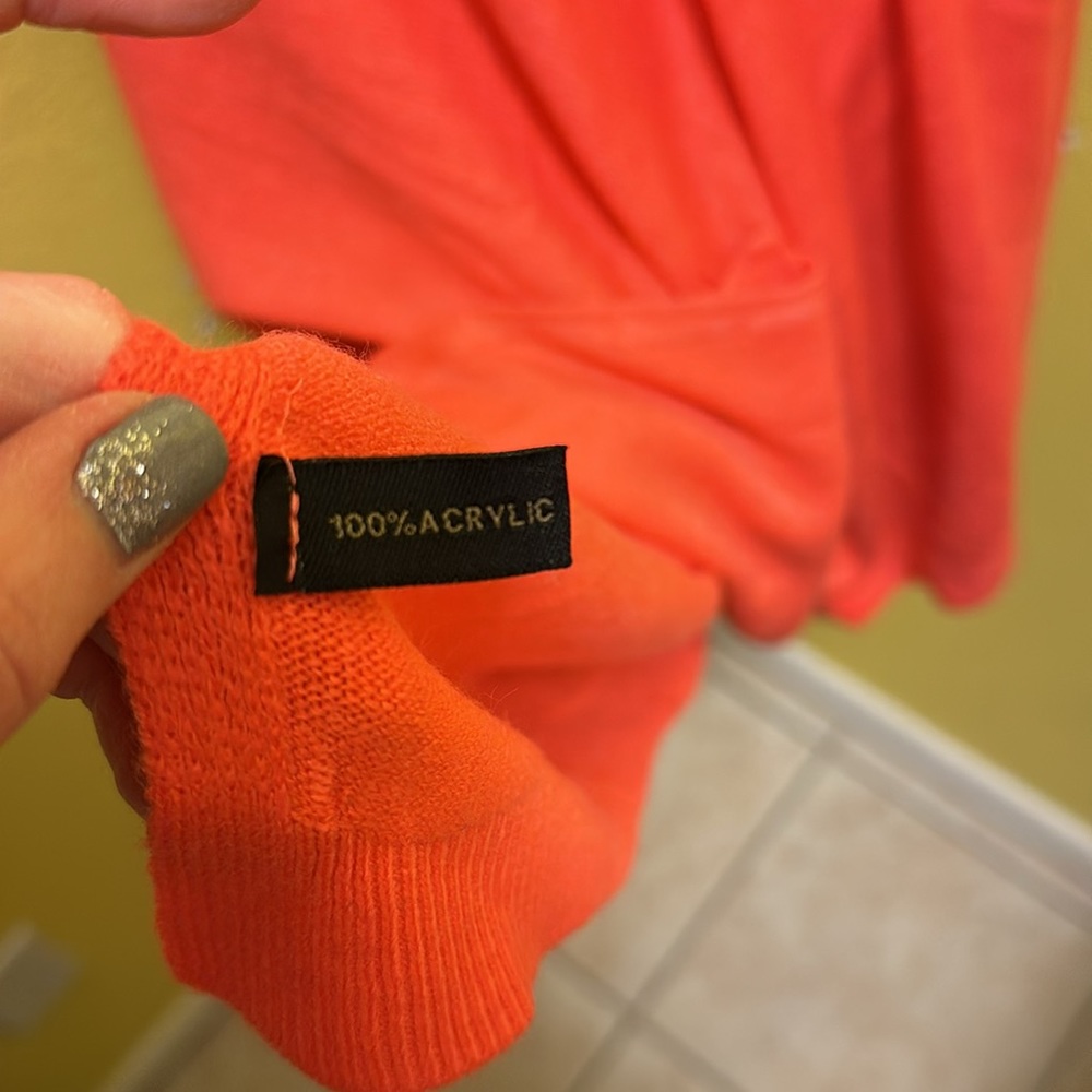 Orange shall - Picture 3 of 4